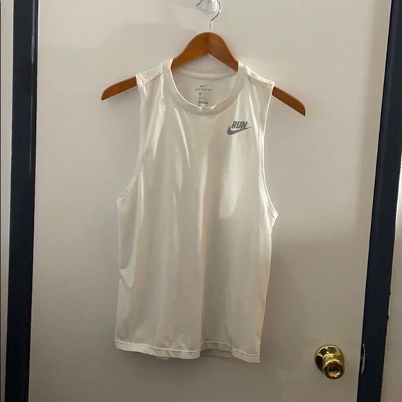 Nike Tops - Nike Tee athletic cut dry fit